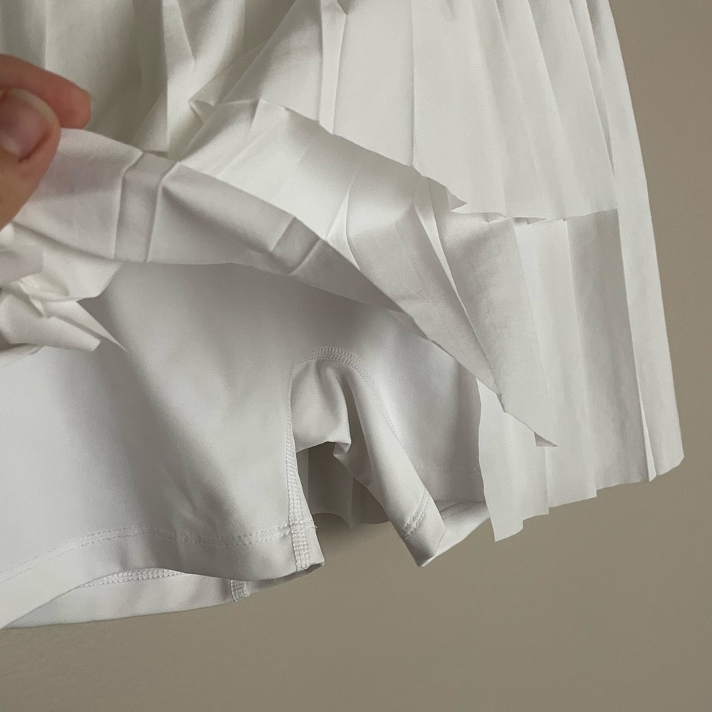 NIKE - Dri-Fit ADV White Pleated Tennis Skirt with shorties, sz M - Picture 8 of 11